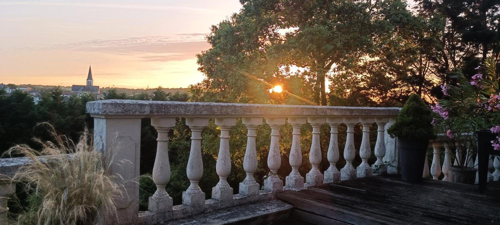Gite De Charme Atypique Vue Panoramique Montrevault Εξωτερικό φωτογραφία
